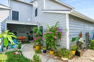 2001 Parker Ln S, Austin, TX 78741 - Photo 15