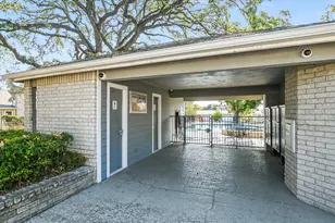 2001 Parker Ln S, Austin, TX 78741 - Photo 23