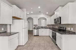 109 Midas Ln, Jarrell, TX 76537 - Photo 11