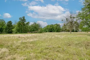 209 Fallwell St, Liberty Hill, TX 78642 - Photo 25