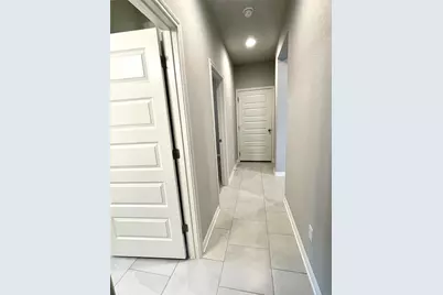 125 Kellys Heroes Way, Jarrell, TX 76537 - Photo 21