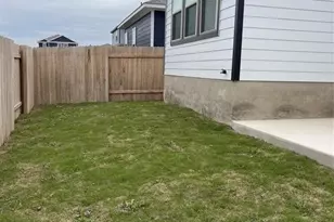 125 Kellys Heroes Wy, Jarrell, TX 76537 - Photo 25