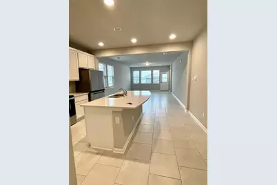 125 Kellys Heroes Way, Jarrell, TX 76537 - Photo 13