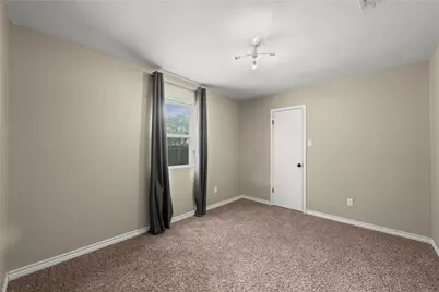 8827 E Highway 190 E, Lampasas, TX 76550 - Photo 15