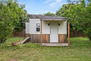 8827 E Hwy 190 E, Lampasas, TX 76550 - Photo 29