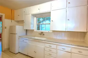 1004 E 38 1/2 St, Austin, TX 78751 - Photo 11