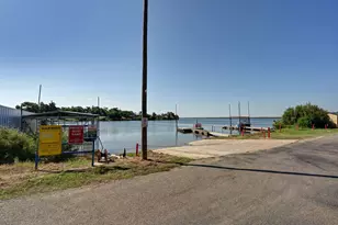 819 Lakeshore Loop, Tow, TX 78672 - Photo 35