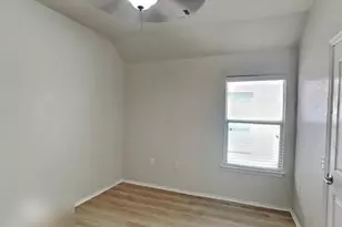 5833 Zachary Scott St, Austin, TX 78747 - Photo 15