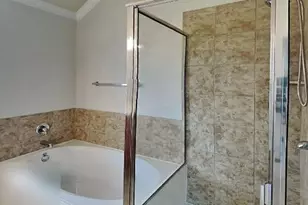 5833 Zachary Scott St, Austin, TX 78747 - Photo 11