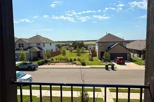 204 Travis Ln, Liberty Hill, TX 78642 - Photo 9