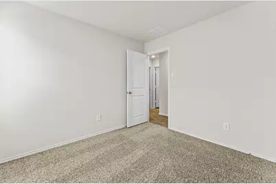 401 Wild Goose Drive, Luling, TX 78648 - Photo 11