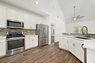 14324 Broadwinged Hawk Dr, Austin, TX 78738 - Photo 13