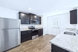 525 Riverdale Dr, Jarrell, TX 76537 - Photo 5