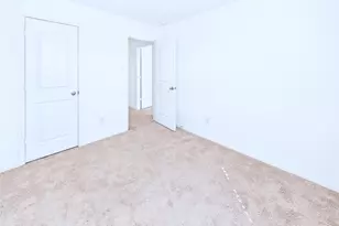 525 Riverdale Dr, Jarrell, TX 76537 - Photo 13