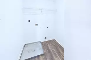 525 Riverdale Dr, Jarrell, TX 76537 - Photo 17