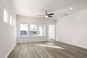 505 Yellow Ribbon Trl, Jarrell, TX 76537 - Photo 9