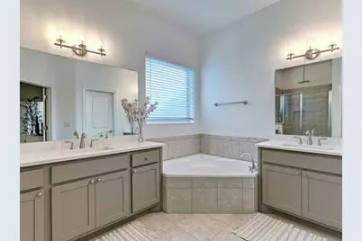 2400 Winsted Lane, Austin, TX 78703 - Photo 17