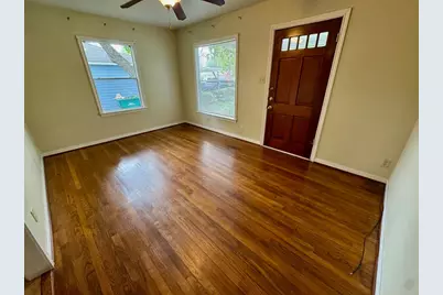 762 E Walnut Street, La Grange, TX 78945 - Photo 3