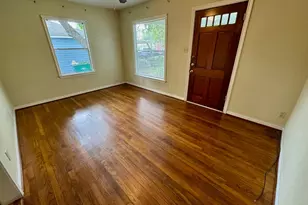 762 E Walnut St, La Grange, TX 78945 - Photo 3