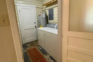 762 E Walnut St, La Grange, TX 78945 - Photo 13