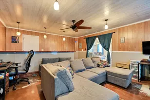 2601 Highcloud Dr, Lockhart, TX 78644 - Photo 9