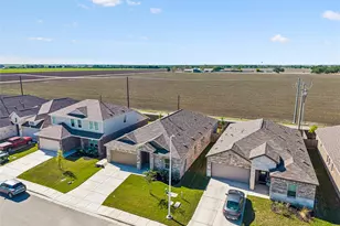5801 Musquiz Rdg, Seguin, TX 78155 - Photo 37