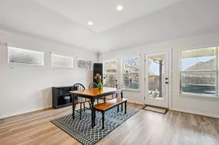 127 Firethorn Dr, Buda, TX 78610 - Photo 7