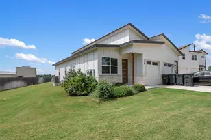308 E 19th 1/2 St, Georgetown, TX 78626 - Photo 1