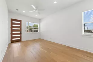 308 E 19th 1/2 St, Georgetown, TX 78626 - Photo 9
