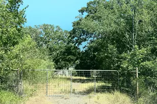 223 Foothill Rd, Bastrop, TX 78602 - Photo 23