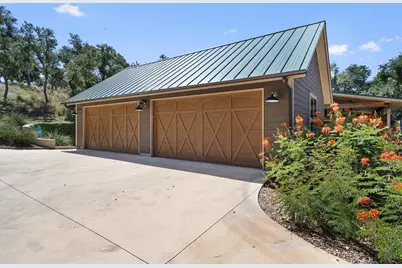 103 Hessie Avenue, Burnet, TX 78611 - Photo 27