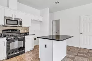 16601 Jadestone Dr, Leander, TX 78641 - Photo 11