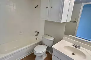 901 E 40th St, Austin, TX 78751 - Photo 5