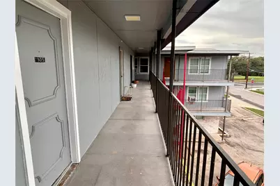 901 E 40th Street #304, Austin, TX 78751 - Photo 7