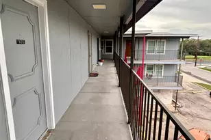 901 E 40th St, Austin, TX 78751 - Photo 7