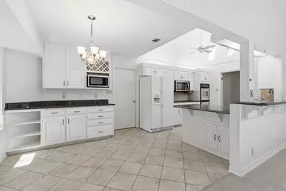 10712 Fountainbleu Circle, Austin, TX 78750 - Photo 13