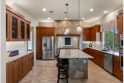 241 E Lynx Cove, Blanco, TX 78606 - Photo 9