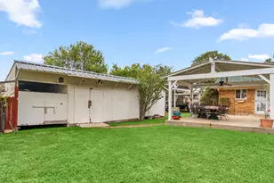 105 Agarita Dr, Burnet, TX 78611 - Photo 9