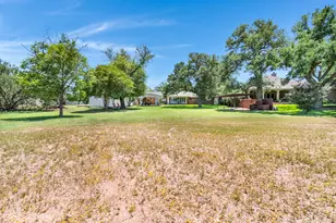 105 Agarita Dr, Burnet, TX 78611 - Photo 15