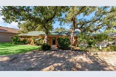 105 Agarita Drive, Burnet, TX 78611 - Photo 1