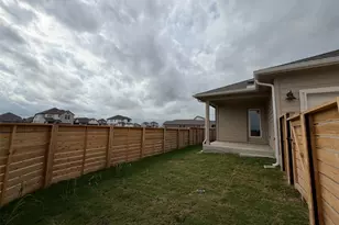 100 Maple Hedge Rd, Hutto, TX 78634 - Photo 7