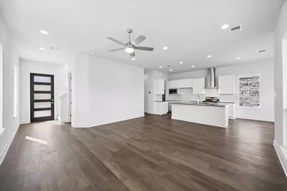 1531 N Red Bud Lane #27, Round Rock, TX 78665 - Photo 3