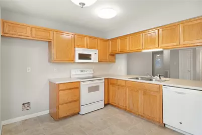 907 Clearwater Trail, Round Rock, TX 78664 - Photo 7