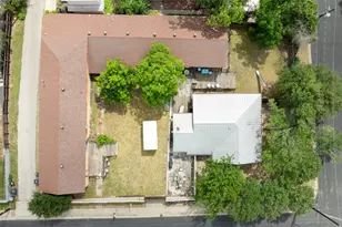 1179 Poquito St, Austin, TX 78702 - Photo 29