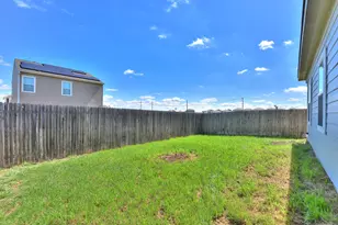 109 Helios Dr, Jarrell, TX 76537 - Photo 23