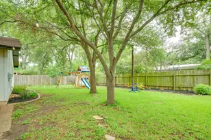 3203 Foster Ln, Austin, TX 78757 - Photo 33