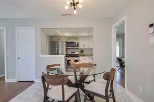 3203 Foster Ln, Austin, TX 78757 - Photo 9