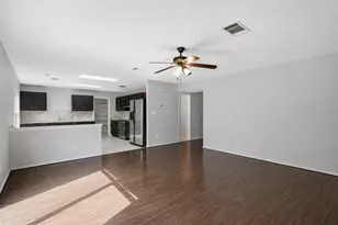 7900 Rosenberry Dr, Austin, TX 78747 - Photo 5