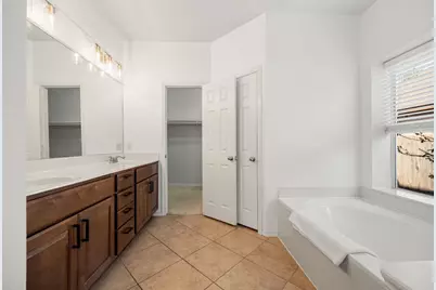 21001 Haddington Cove, Hutto, TX 78634 - Photo 19