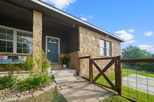 10604 Lake Beach Dr, Dripping Springs, TX 78620 - Photo 5